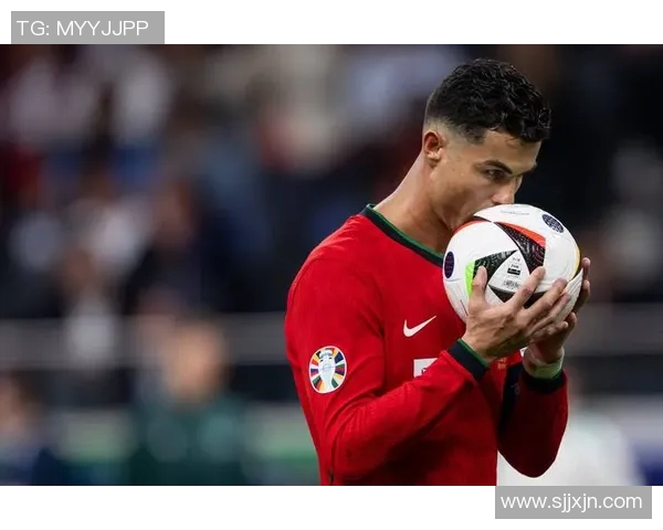 C罗:从葡萄牙传奇到全球足球偶像的辉煌之路 C罗:从葡萄牙传奇到全球足球偶像的辉煌之路