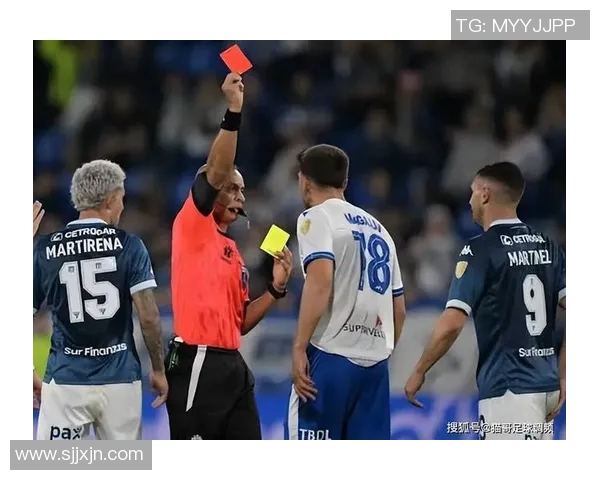 摄像机如何精准捕捉足球球星瞬间动作与精彩表现的技术与艺术分析 摄像机如何精准捕捉足球球星瞬间动作与精彩表现的技术与艺术分析